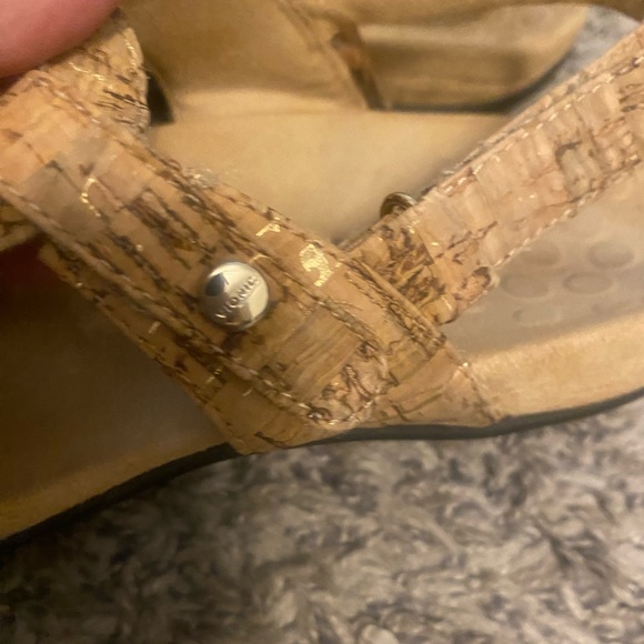 Vionic Paros Cork Sandals - Picture 4 of 7